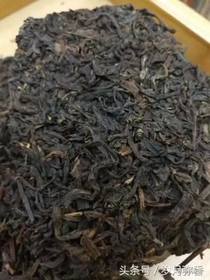 茶叶有梗，好还是不好？老缪说茶为你辟谣
